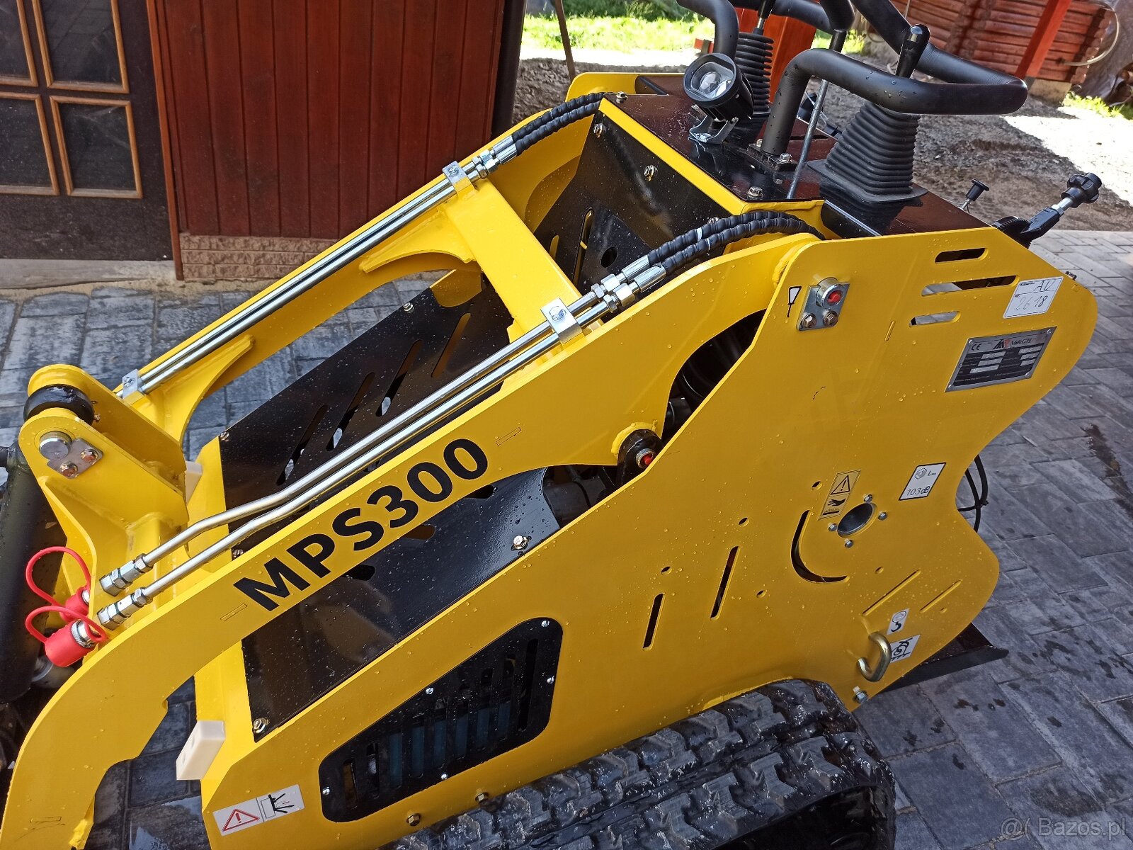 Nowa miniładowarka Machpro MP-S300 - 8