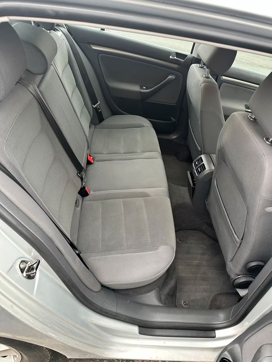 Volkswagen Golf 1.9tdi - 8