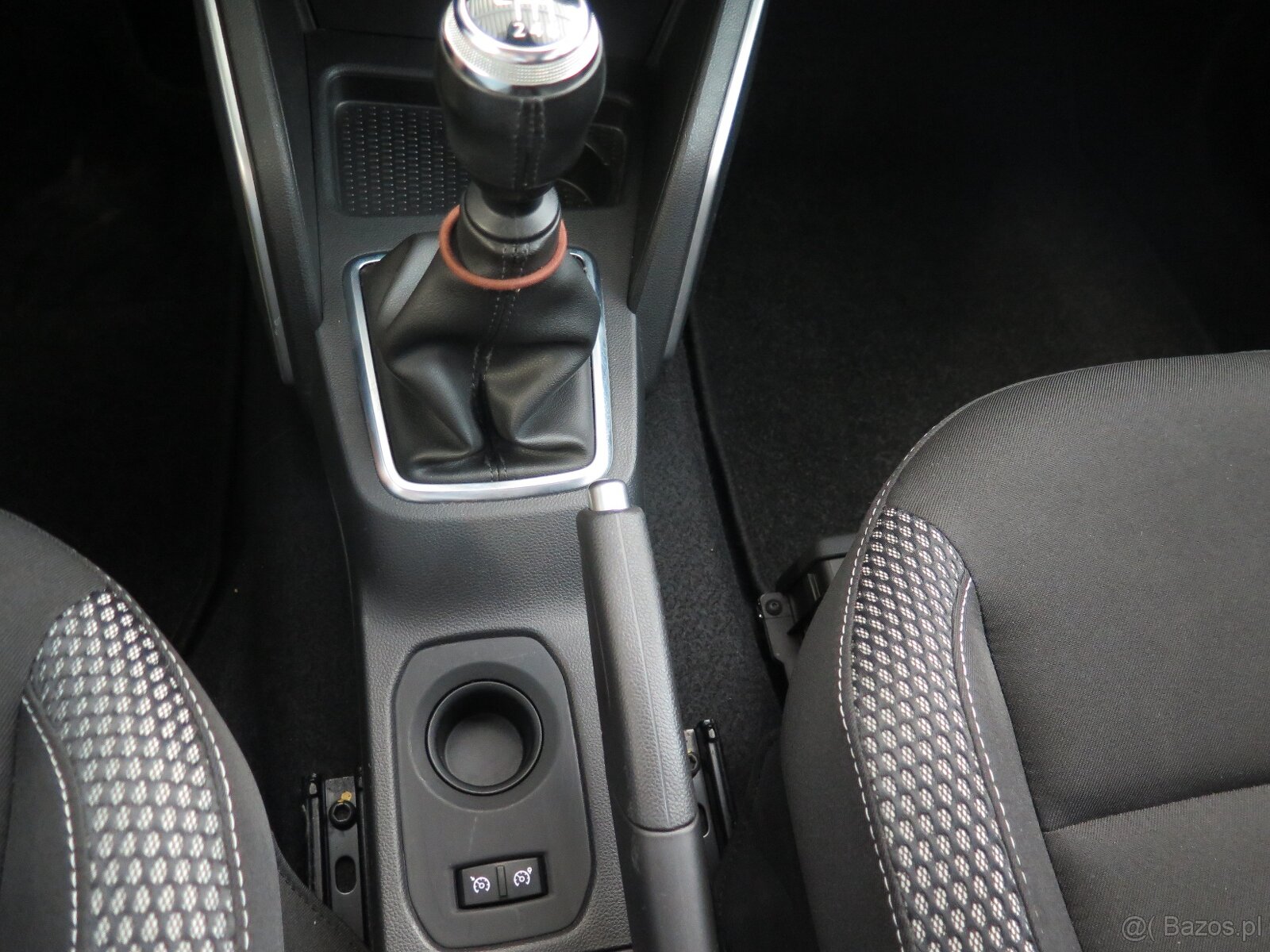 Dacia Duster 1.2TCe,92kW,nawigacja,klimatyzacja,kamera,ogrze - 8