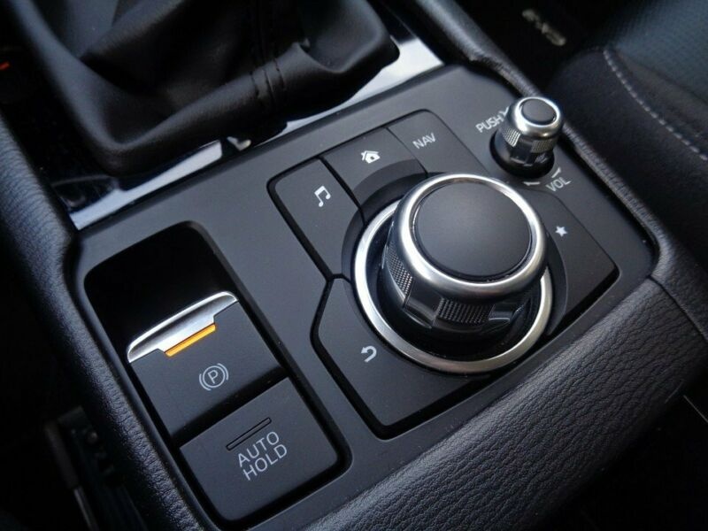 Mazda CX-3 2.0i SIGNATURE - 8