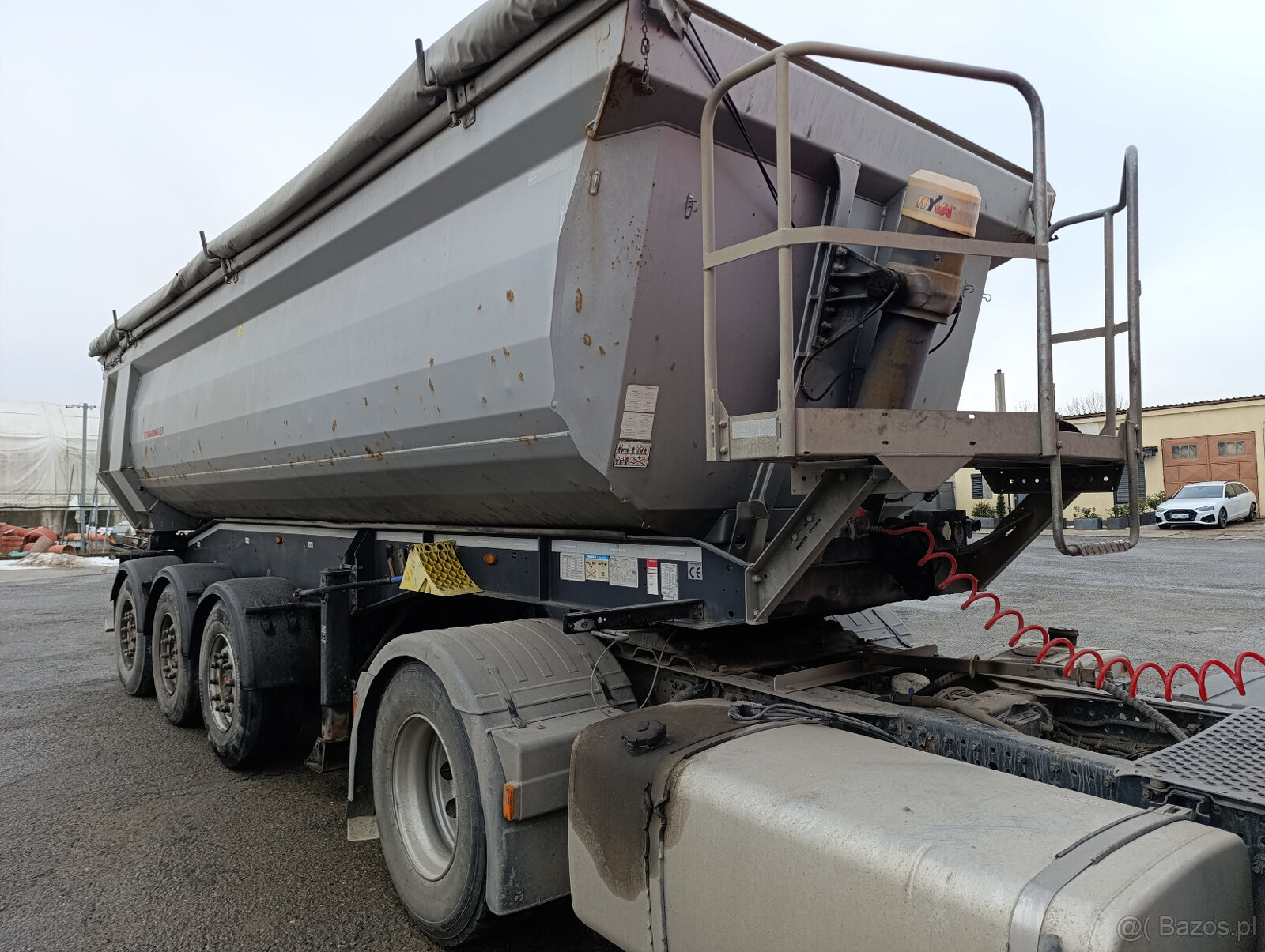 Schwarzmuller KIS -3/E - 8