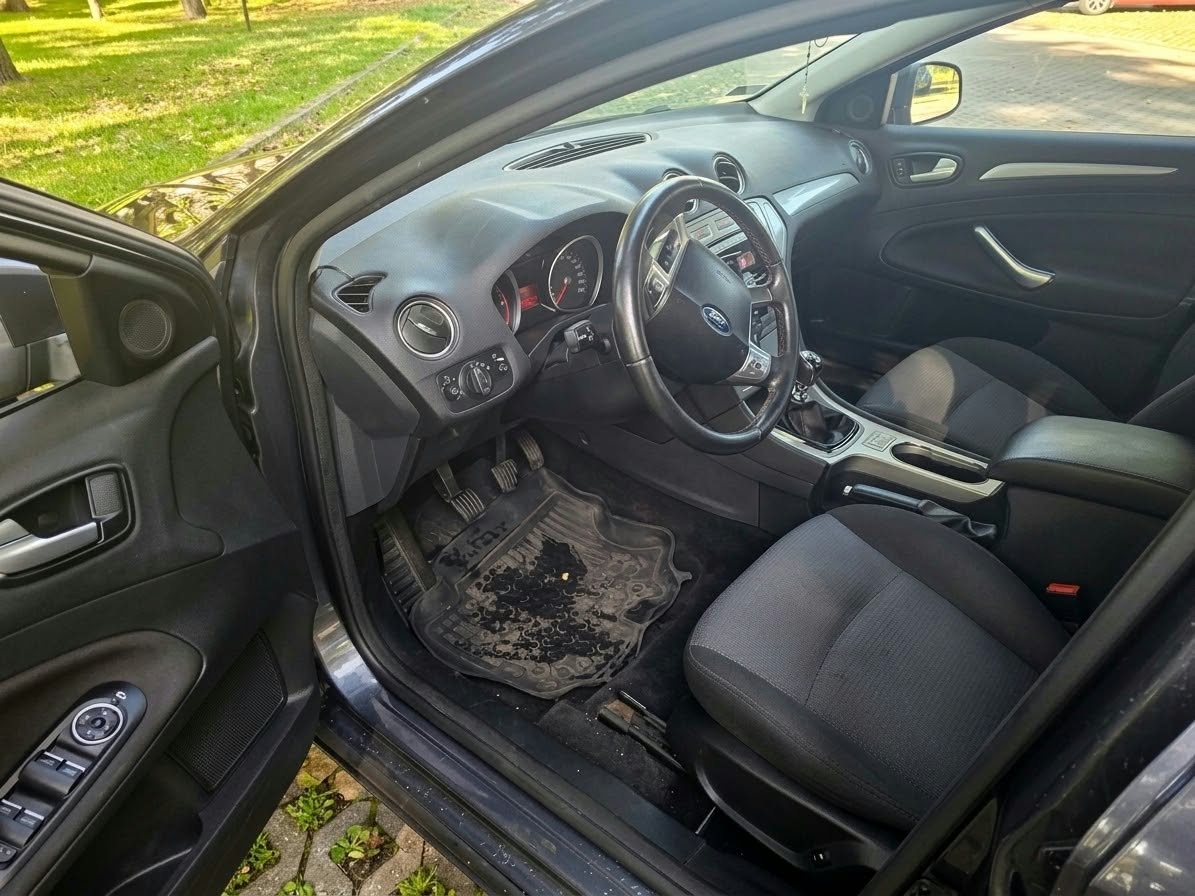 Śliczny.Zadbany.Ford.Mondeo.MK4.Kombi.2.0.TDCI.EcoNetic.2008 - 8