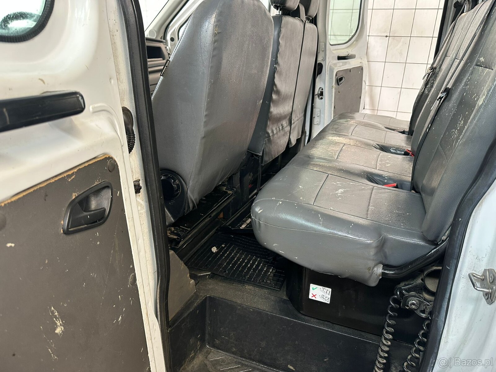 Sprzedam samochód Ford Transit z wywrotką 2.0 diesel z 2019 - 8