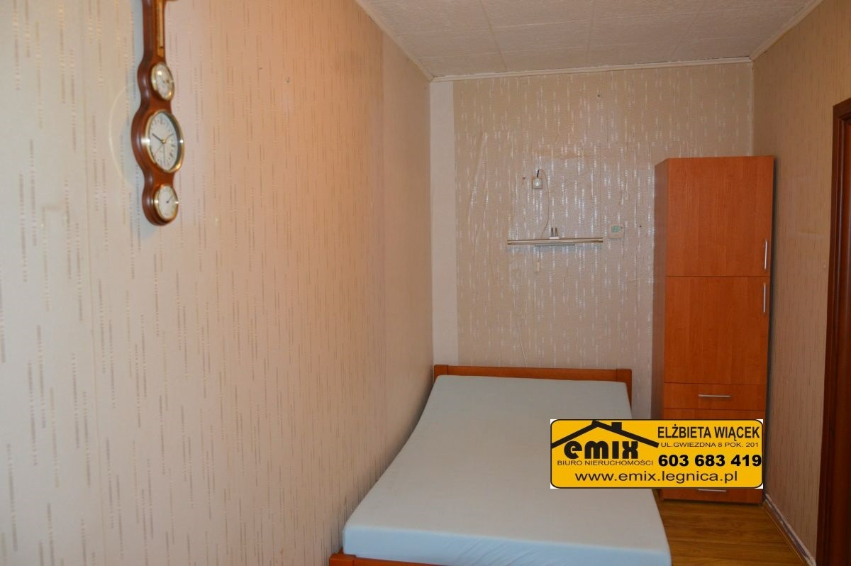 2 pokojowe mieszkanie na II piętrze - Legnica - 8