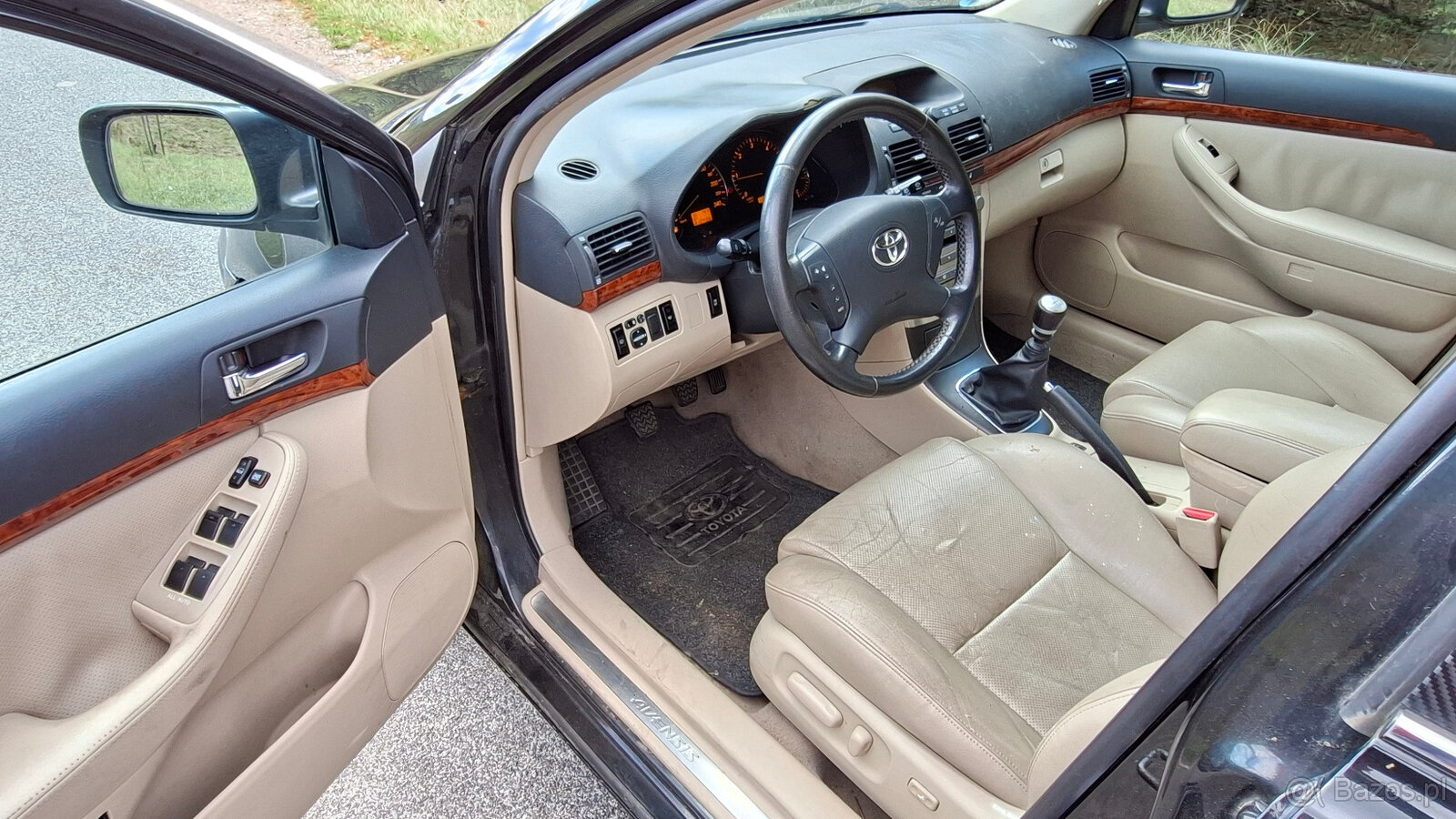 Toyota Avensis II 2.2 D4D 177KM 2005r kombi Xenon Skóry zare - 8