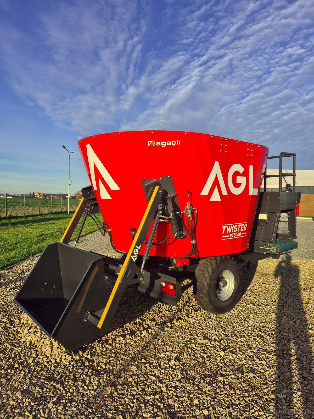 Wóz paszowy AGL 8m3 z tasmą z przodu paszowóz z łyzką do zał - 8