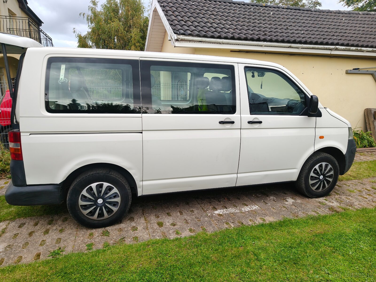 VW T5 kombi 9 osób - 8