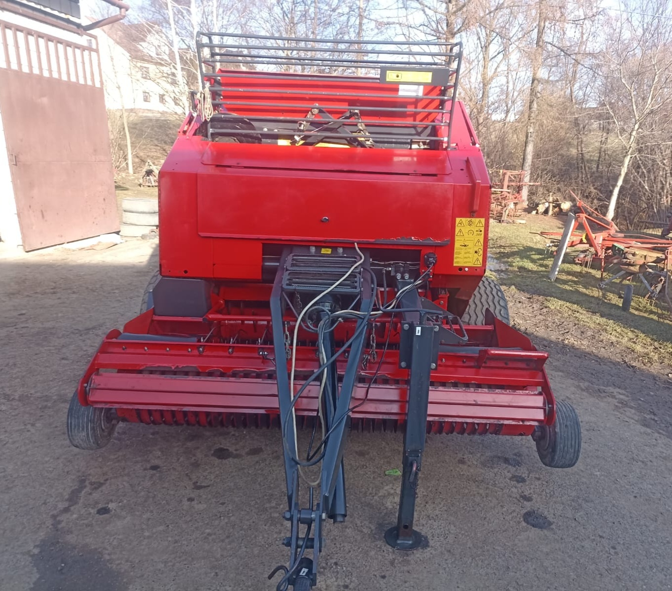 Prasa rolująca walcowo-łańcuchowa Unia Famarol DF120 1,8V - 8