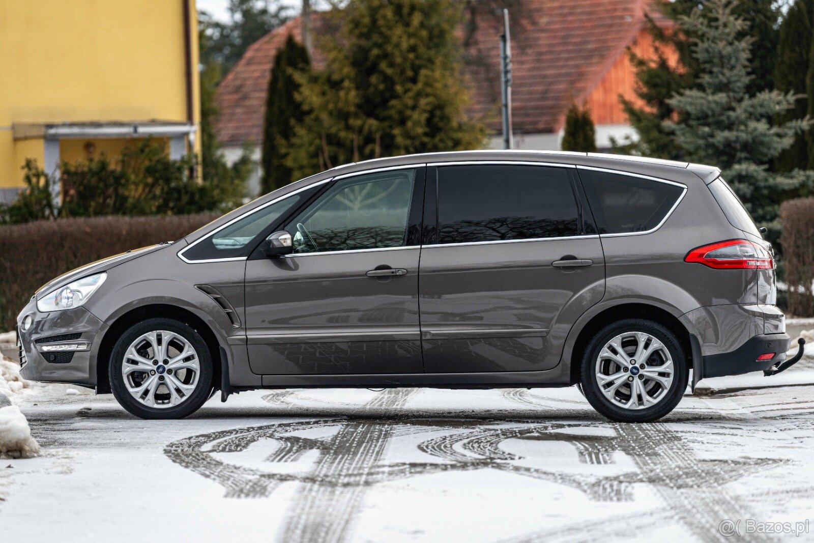 FORD S_MAX - 8