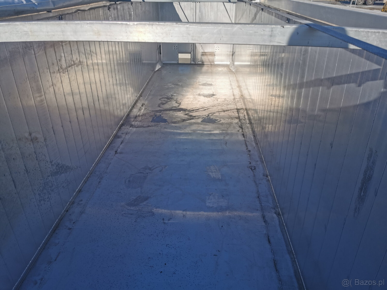 Sprzedam naczepę wywrotkę BODEX KIS3WA o pojemności 55 m3 - 8