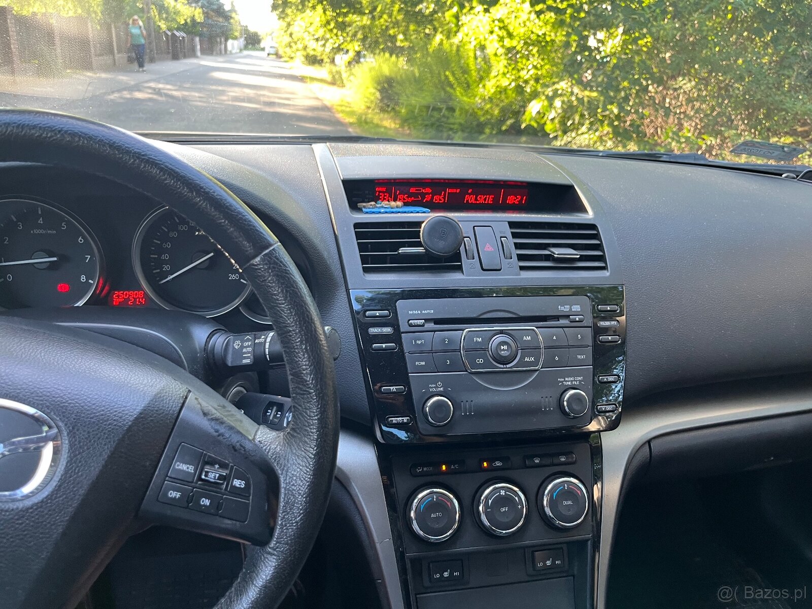 Sprzedam MAZDA sedan 2010 rok - 8