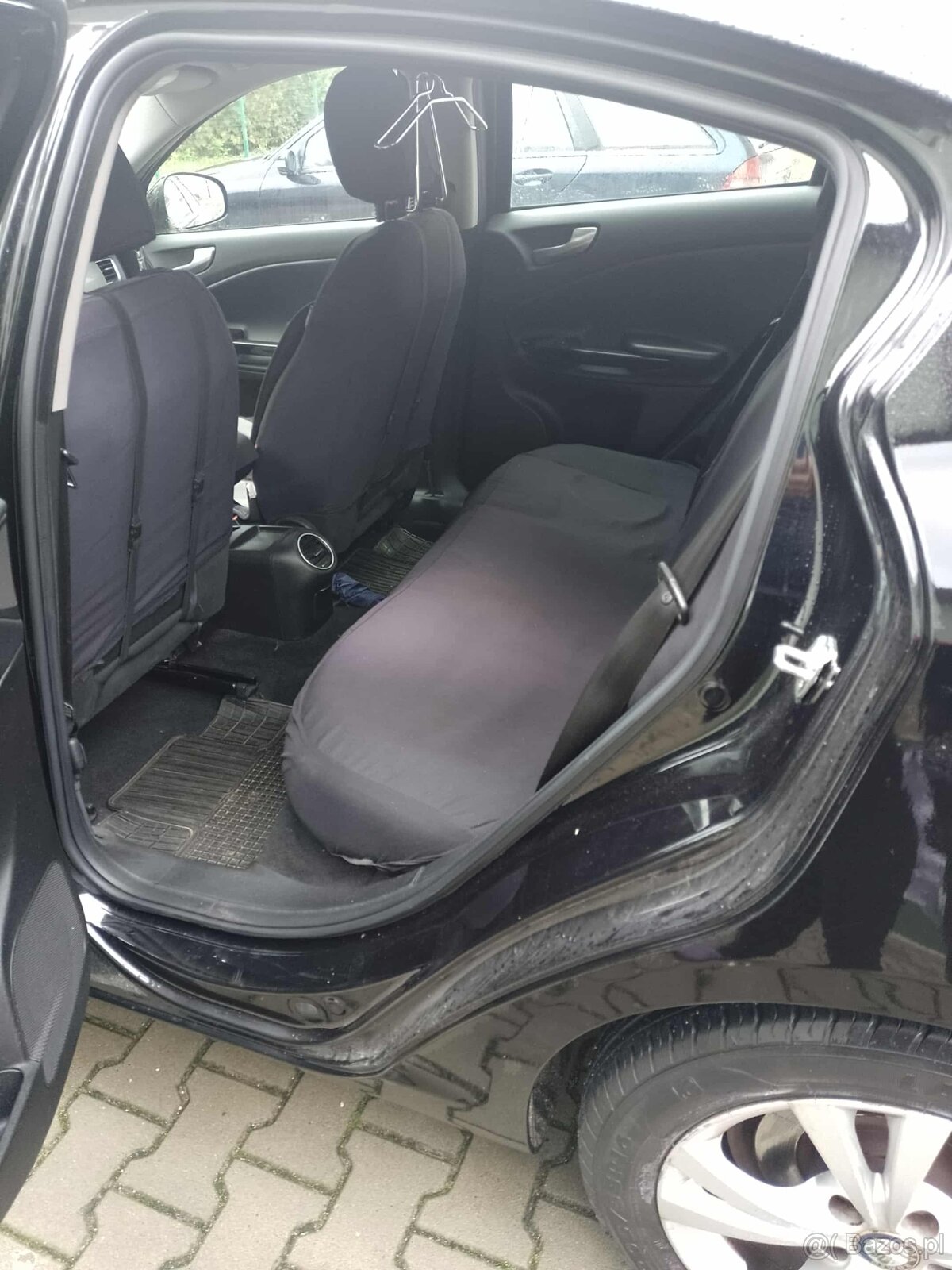 Sprzedam samochód osobowy - 8