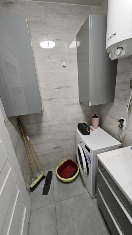 Wynajmę nowoczesne małe mieszkanie. 20 m. Kuchnia aneks kuch - 8