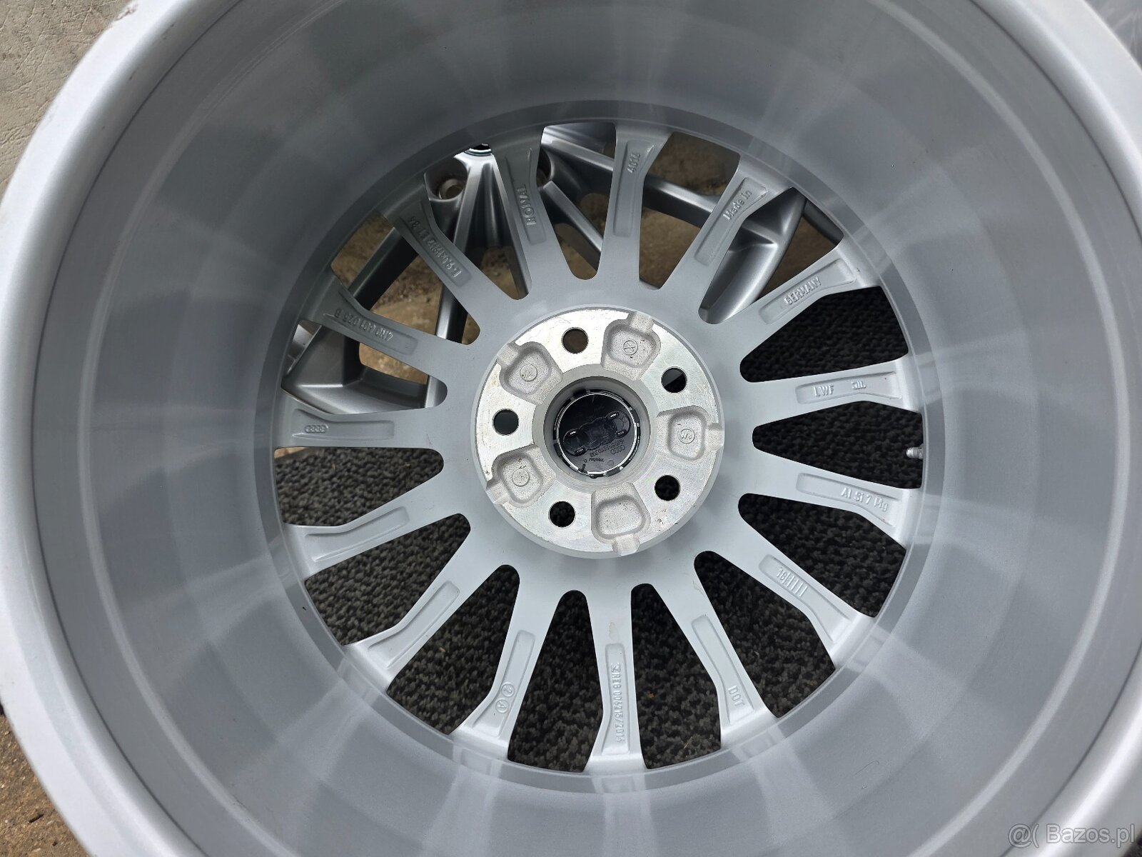 FELGE -ALUMINIOWE 5X112 R19 AUDI 9,0J ET34 - 8