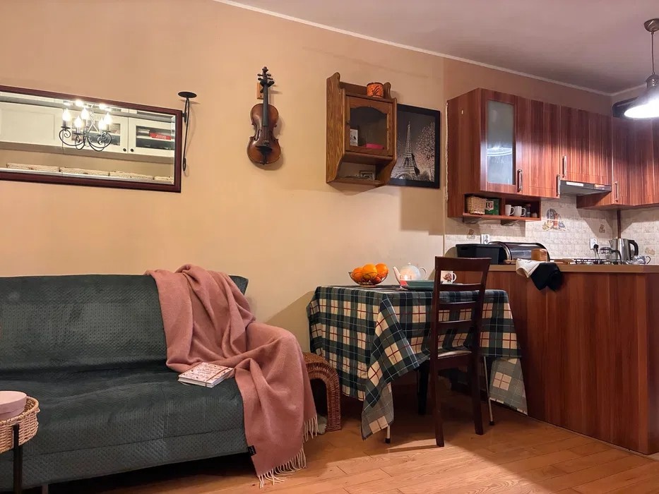 Warszawa-mieszkanie 38.5 m2 - 8