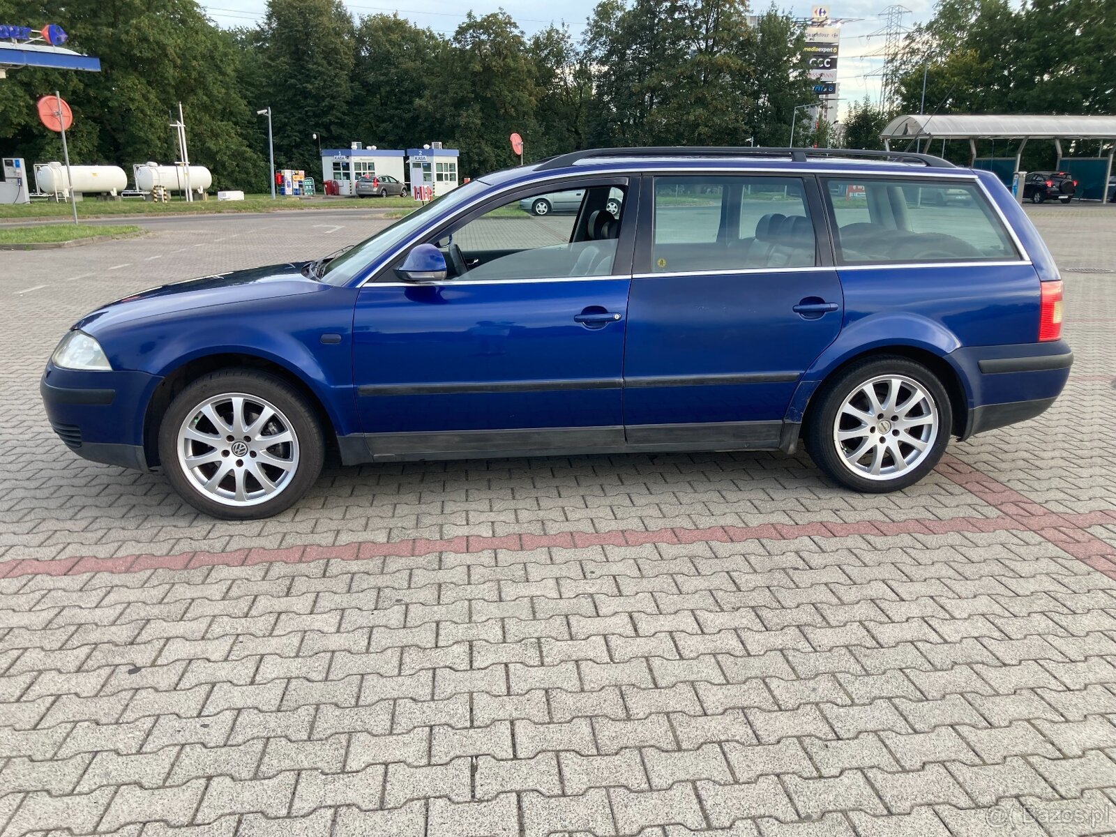 Passat 1.9 TDI 140-KM - 8