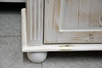 komoda z drewna sosnowego - jak nowa - 8