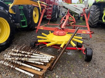 Zgrabiarka karuzelowa Pottinger Eurotop 421n. Cena 7800 zł.L - 8