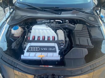 Audi TT 3.2 Quattro - 8