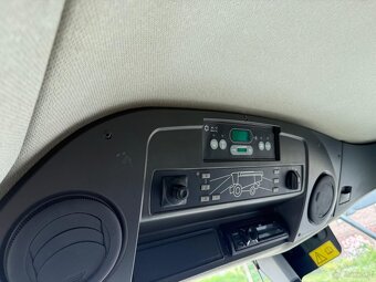 Kombajn zbożowy Claas Lexion 660 heder V750 rok pro 2011 spr - 8