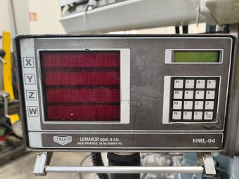 TOS Varnsdorf W 100 A -  Wytaczarka Stołowa - 8