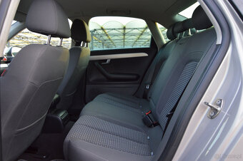 SEAT EXEO, SEDAN, 2.0 TDI CR, 2009r. - 8
