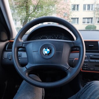 Samochód osobowy - 8