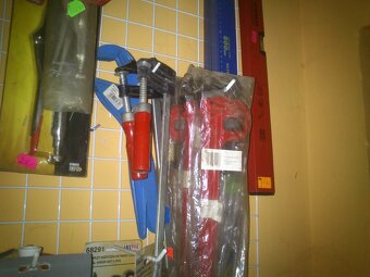 Narzędzia i mat. do remontów po likwidacji sklepu - 8