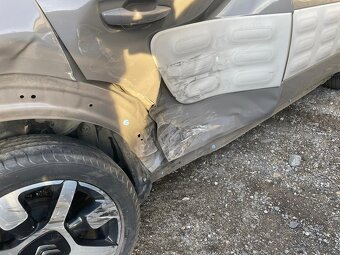 Citroen C4 Cactus 1.2 60kw, r.9/2014, klimatyzacja - 8