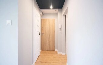 3 pokoje, 53.50m2, II piętro, po remoncie, os.Widok - 8