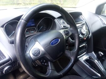 Ford Focus ładny,zadbany.179 tyś,przebiegu - 8