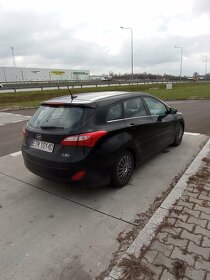 Hyundai i30 kombi czarny,136 km,2015 r, - 8