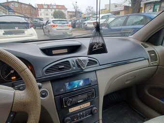 Renault Laguna II w wersjii delux 1,9 DCI - 8