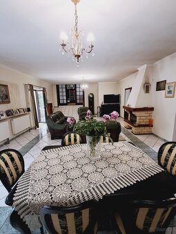 Dom o powierzchni 240m2, działka 2154m2, Wolica - 8