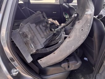 Peugeot 4008 1,8 HDi 4x4 - 8