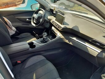 Peugeot 3008 1,2 PURETECH - 8