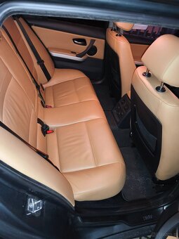 BMW E91 2009 2.0 benzyna - 8