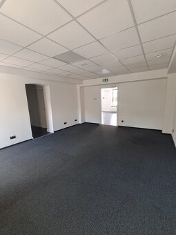 Lokal usługowy 80m² – parter z witryną, ul. Górnośląska - 8