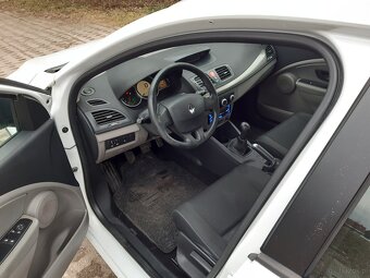 Sprzedam Renault Megane 1.6 16v - 8