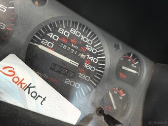 Jeep Cherokee XJ - 8