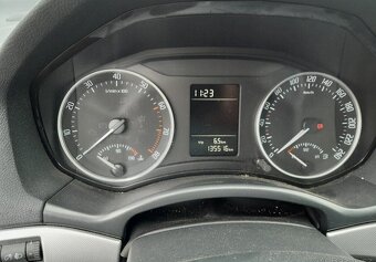 Octavia 1.2tsi/77KW rok 2013 - 8