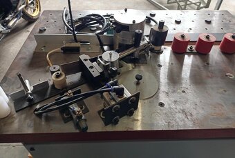 Okleiniarka do krawędzi prosto i krzywoliniowych - 8