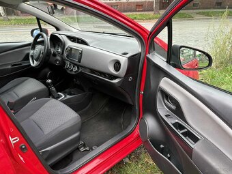 Sprzedam Toyota Yaris Premium 1,33, 99KM 6M. - 8