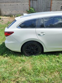 sprzedam auto - 8