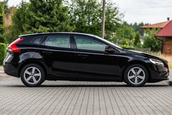 VOLVO V40 - 8