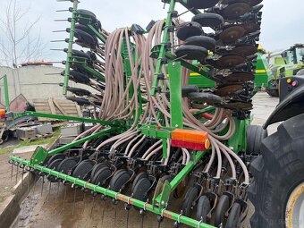 Siewnik zbozowy John Deere 740A  szer robocza 6m rok pr 2019 - 8