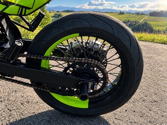 Husqvarna SM - 8