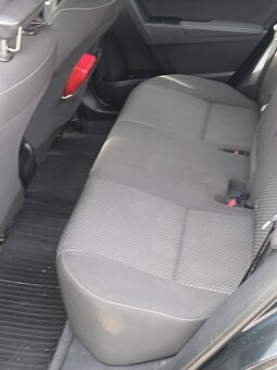 Toyota Corolla - 8