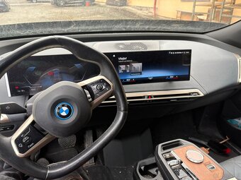 BMW IX Xdrive 40, r.6/2022, klima, panorama, 1. wlasciciel - 8