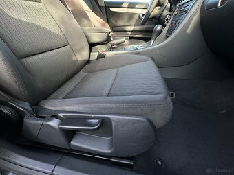 Audi A4 Kombi 2.0 TDI / 103 kW Automat r.v. 2006 - 8